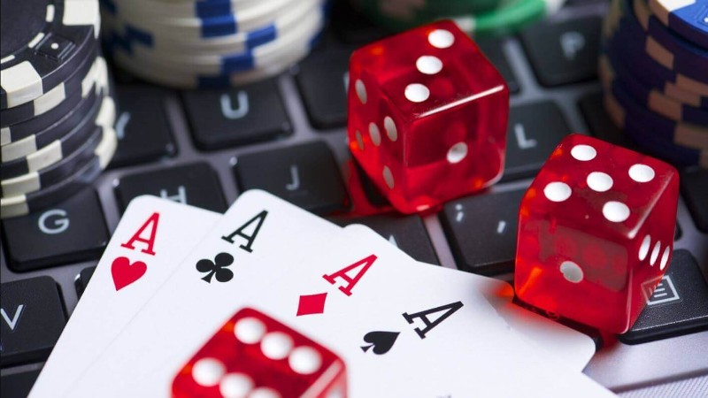 Thứ tự chơi game phỏm liên tiếp